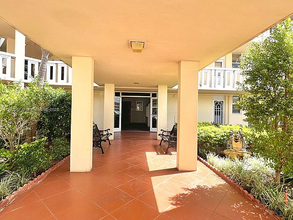 4th image of 2980 Point East Dr APT D302