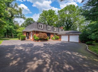 51 Edwards Rd, Clifton, NJ 07013