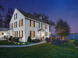 8 Spring Ln, Stanhope, NJ 07874