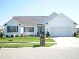 51200 Bridlewood Ct, Granger, IN 46530
