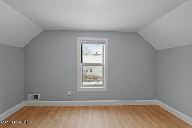5th image of 1102 Cutler Street