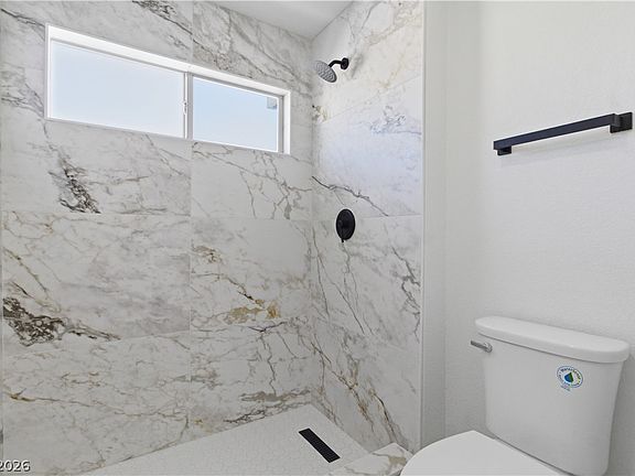 5th image of 1501 Linnbaker Ln Unit 202