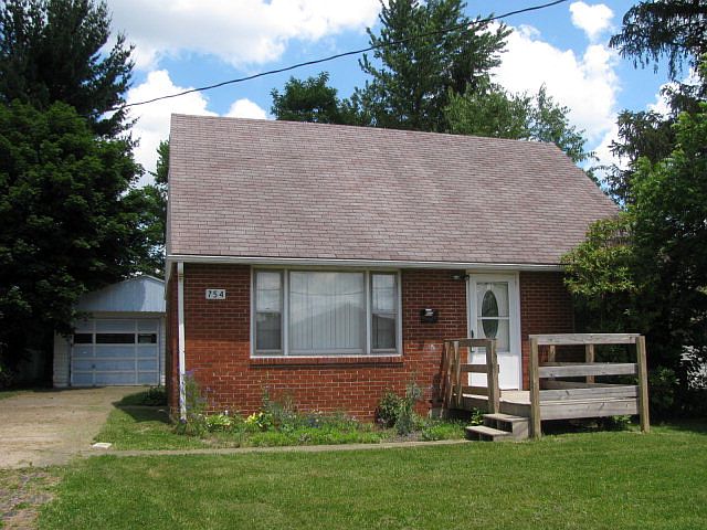 1st image of 754 McPherson St