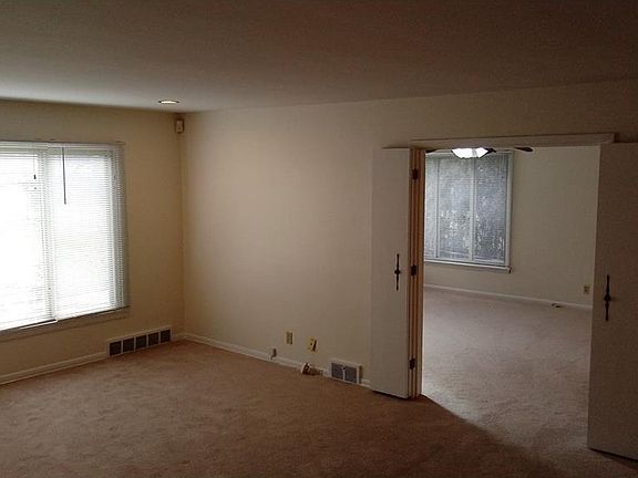 4th image of 4174 Carroll Blvd