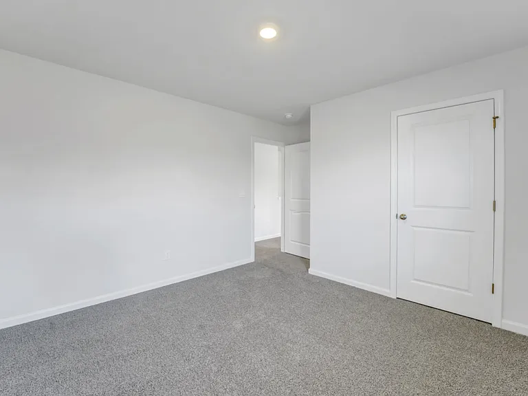 521 Grantham Dr — Photo 28
