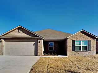 408 Fox Burrow Ln, Newcastle, OK 73065