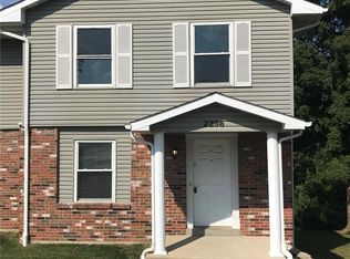 2298 Highland Hill Dr, Saint Peters, MO 63376