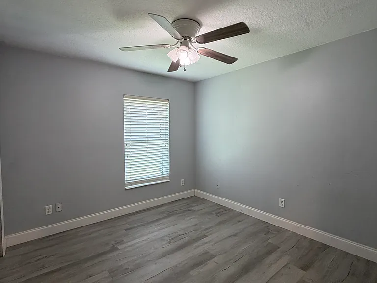 9922 52nd St E — Photo 22
