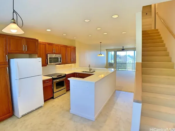 1317 Moanalualani Way #13D, Honolulu, HI 96819