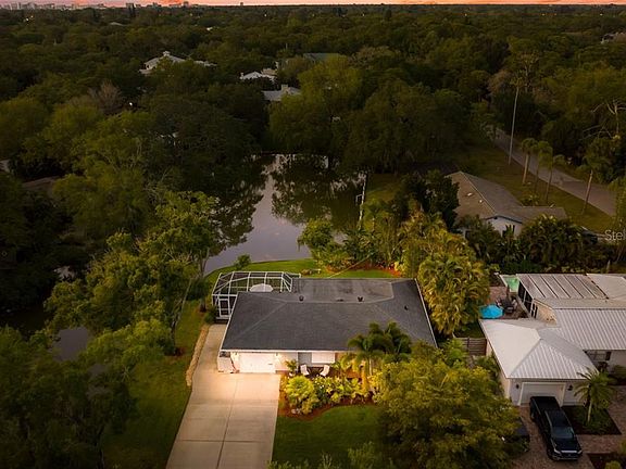 3rd image of 4440 Lords Dr