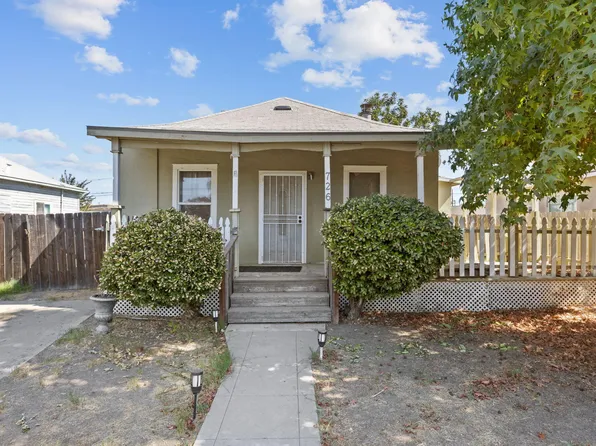 726 S Garden Street, Visalia, CA 93277