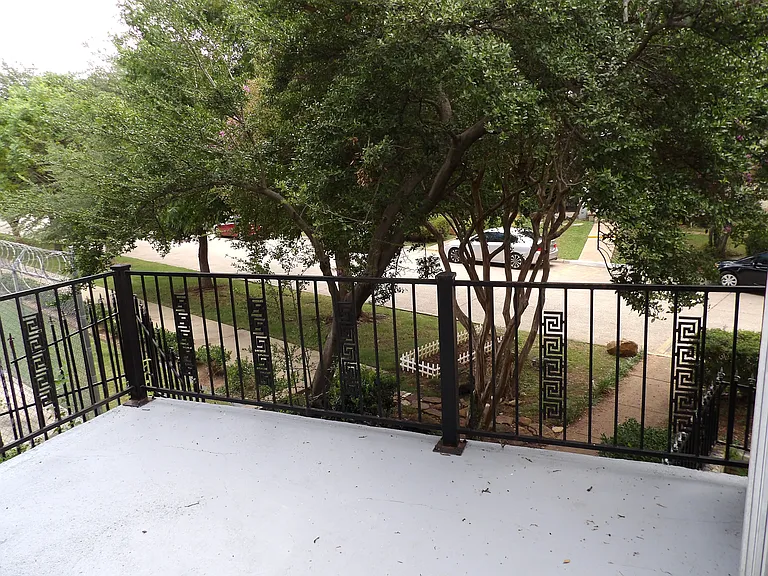 5001 Bowser Ave #122 — Photo 9