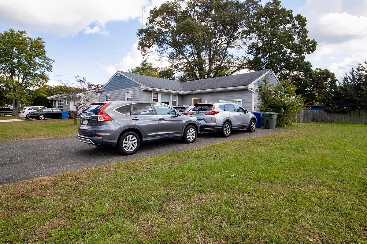4 bed, 1.5 bath, 1554 sqft, $2,800 — Photo 3