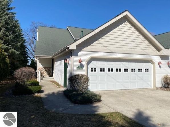 700 Spartan Shores Blvd #1, Elk Rapids, MI 49629