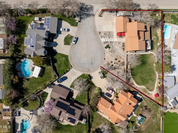 5355 Palais Pl, Palmdale, CA 93551