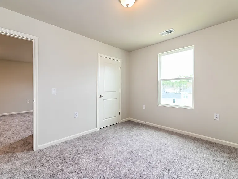 682 Hadley Ct SE — Photo 13