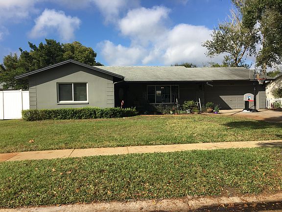 2nd image of 1941 E Hampton Cir