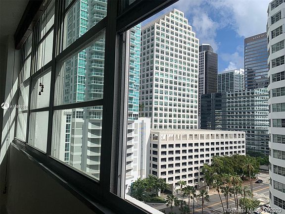 4th image of 999 Brickell Bay Dr APT 1106
