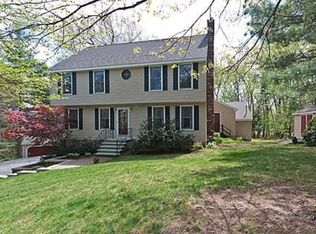 10 Shawnee Cir, Billerica, MA 01821