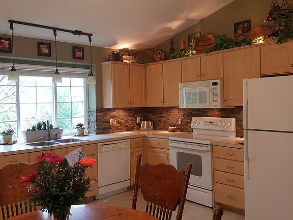 3rd image of 4332 N 173rd St