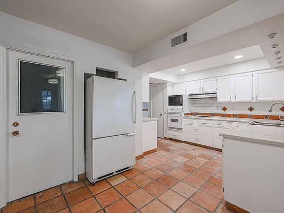 2nd image of 12406 N La Paloma Ct