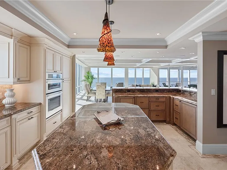 3991 Gulf Shore Blvd N #Penthouse 101 — Photo 18