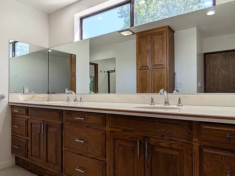 545 Hillgreen Dr — Photo 42
