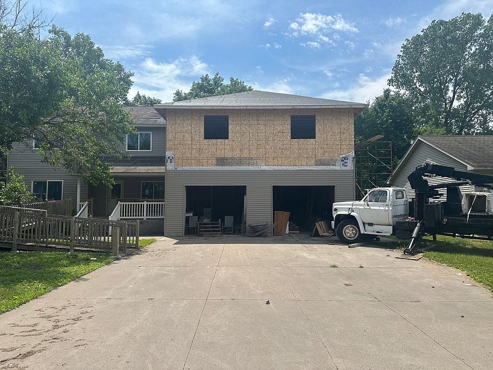 1st image of 1020 95th Ln NW