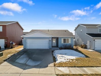 3409 Harvest Hills Ave NW, Minot, ND, 58703