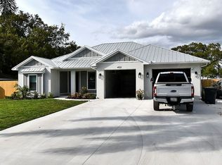 4521 Day Ln, Sarasota, FL 34232