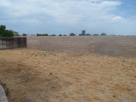3rd image of 5036 Greystone Ln