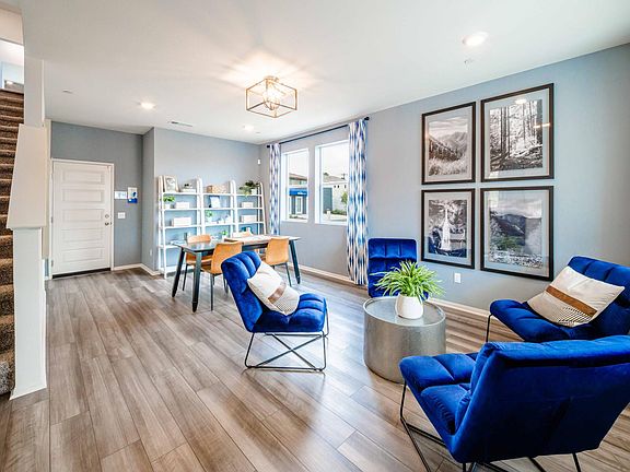 5th image of 205 Vincent Pl