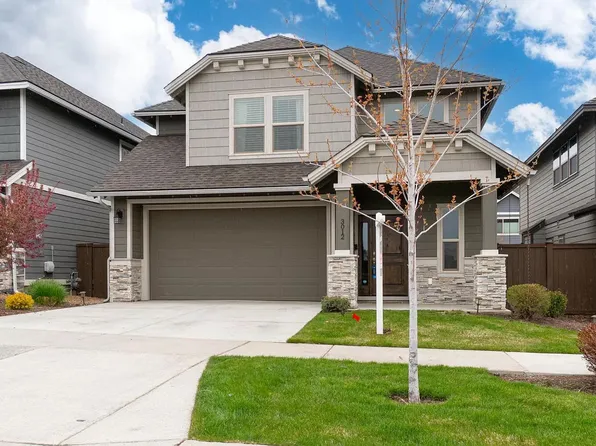 3012 NE Flagstone Ave, Bend, OR 97701