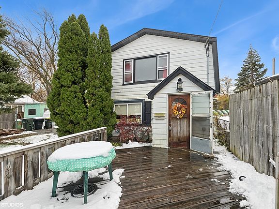 2nd image of 10301 W Medill Ave