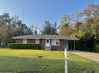303 Ferriday Dr, Ridgecrest, LA 71334