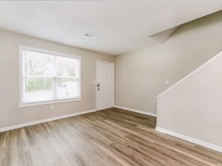 525 Stinson Dr #A9 — Photo 4