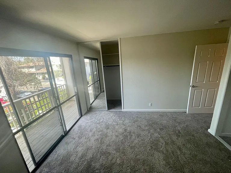 190 Adler Ave — Photo 13