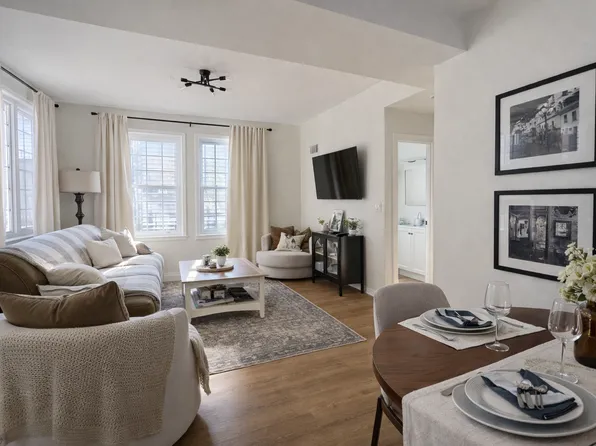 3324 N Drake Ave APT 1, Chicago, IL 60618