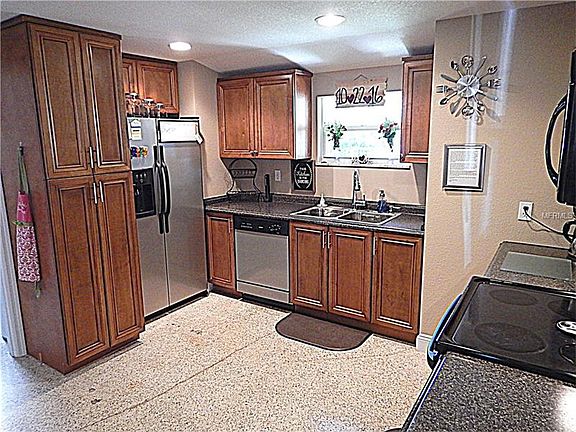 3rd image of 2111 Chilk Ave