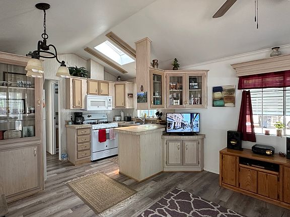 5th image of 480 S Rainbow Dr #26
