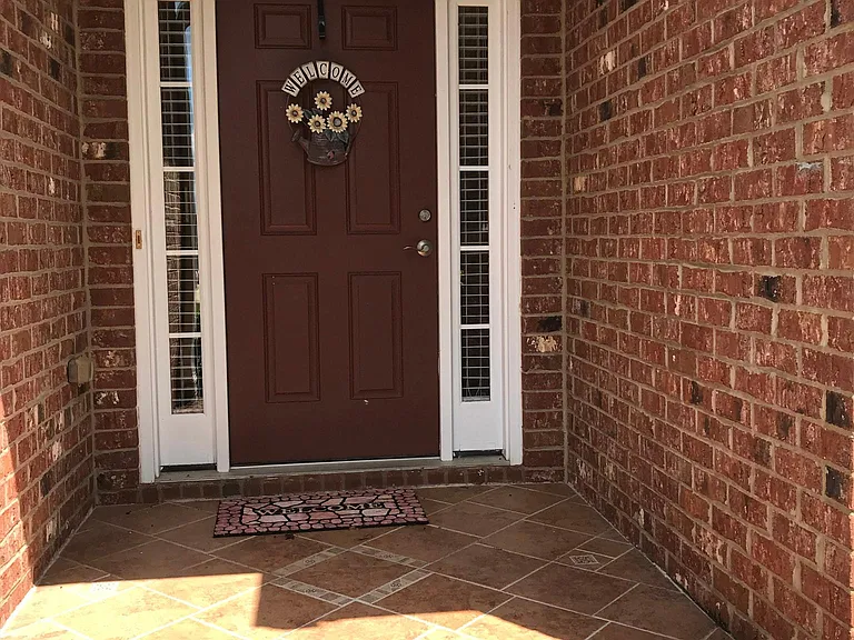 339 Fairways Dr — Photo 3