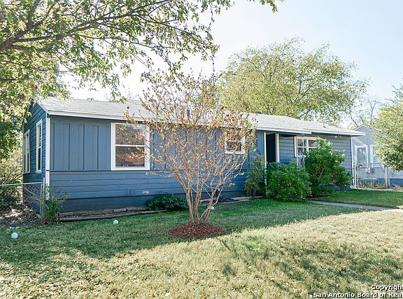 2nd image of 326 Sutton Dr