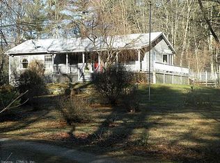 122 Munyan Rd, Putnam, CT 06260