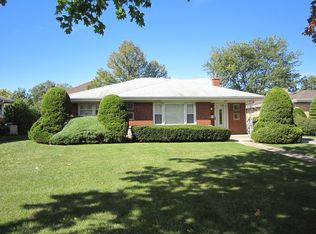 828 S York St, Elmhurst, IL 60126