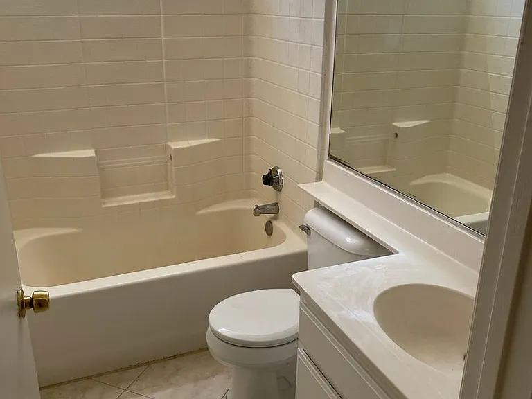 10231 Lawson Ave — Photo 16