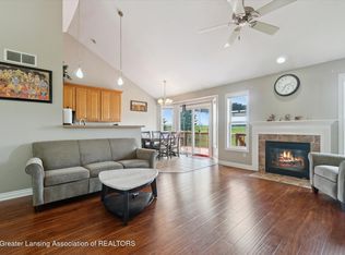 1853 Parakeet, Holt, MI 48842