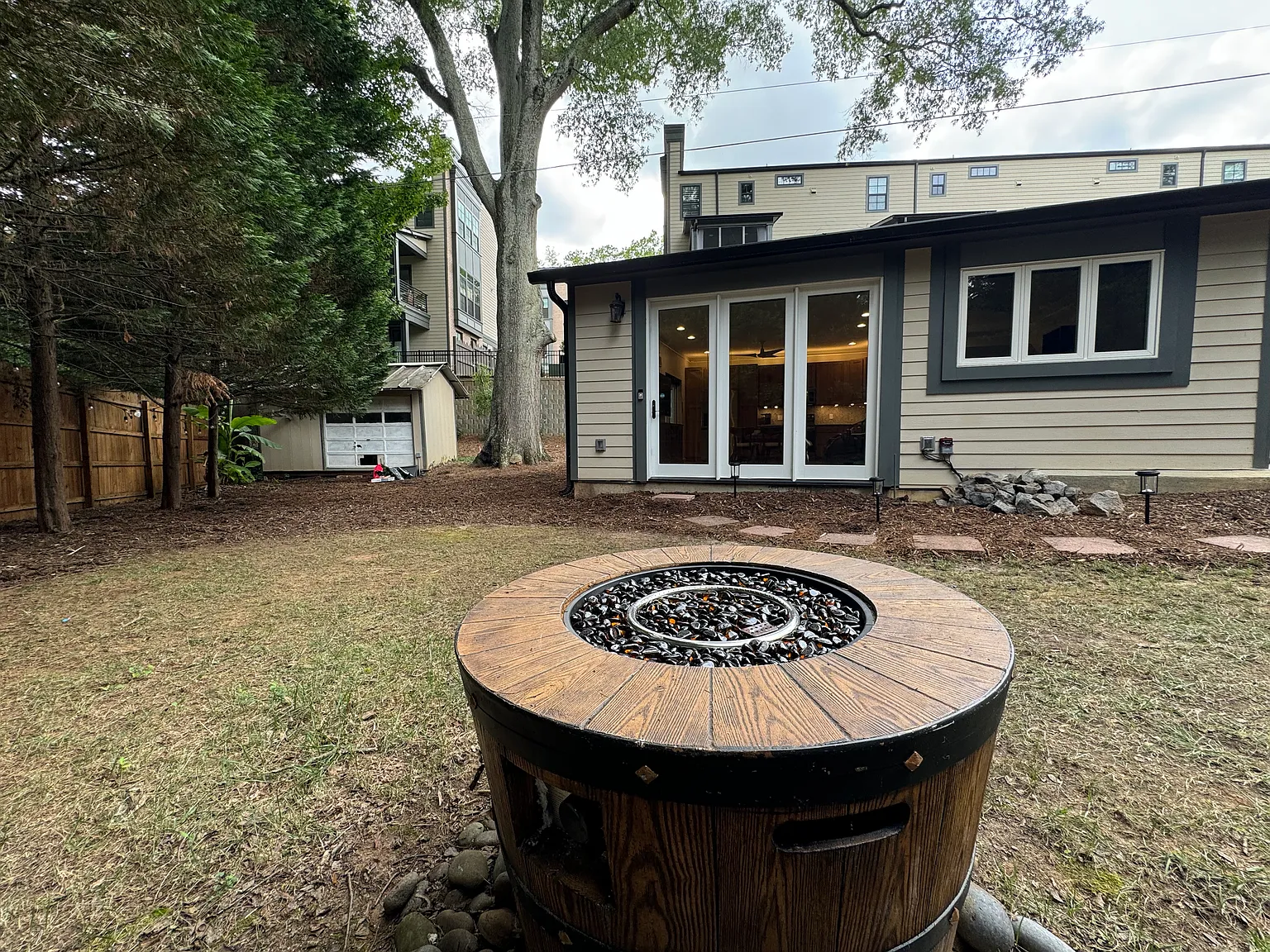 E Woodlawn Rd, Charlotte — Photo 3