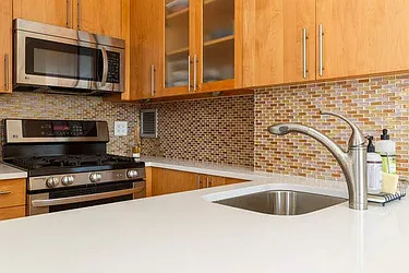 Rented by R New York