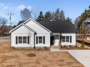 1002 Ivey Rd, Graham, NC 27253