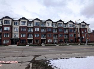 1702 17th Ave SW #307, Calgary, AB T2T 0E7